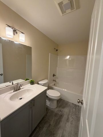 25 Edson Ave, Rutland, MA 01543