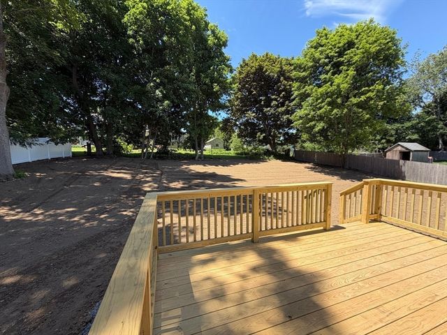 25 Edson Ave, Rutland, MA 01543