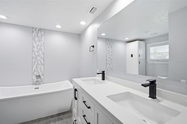 2707 W KENMORE AVENUE, Tampa, FL 33614