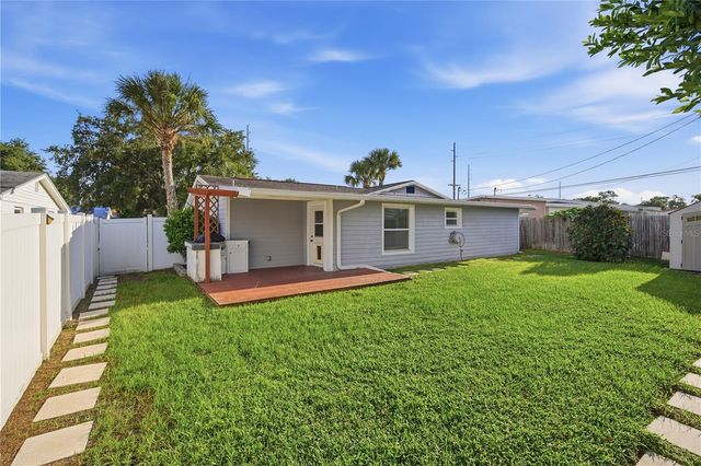 2707 W KENMORE AVENUE, Tampa, FL 33614