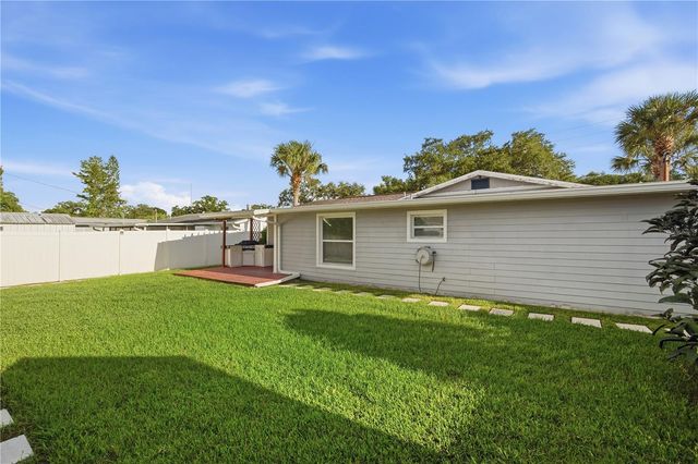 2707 W KENMORE AVENUE, Tampa, FL 33614