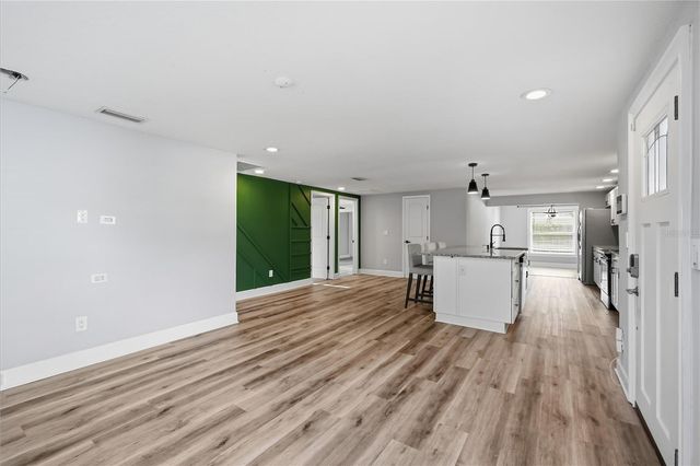 2707 W KENMORE AVENUE, Tampa, FL 33614