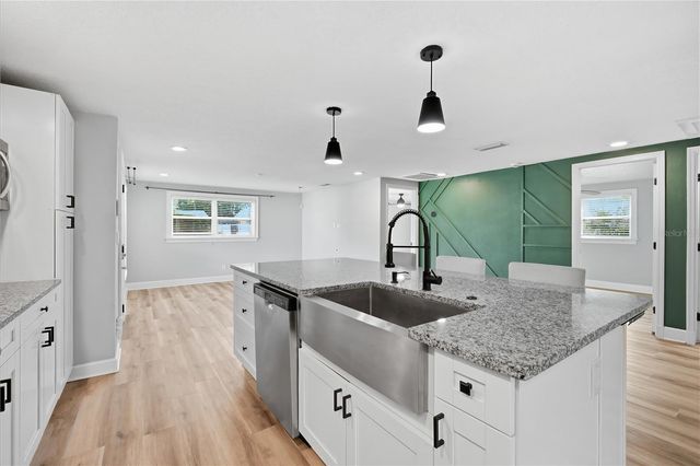 2707 W KENMORE AVENUE, Tampa, FL 33614