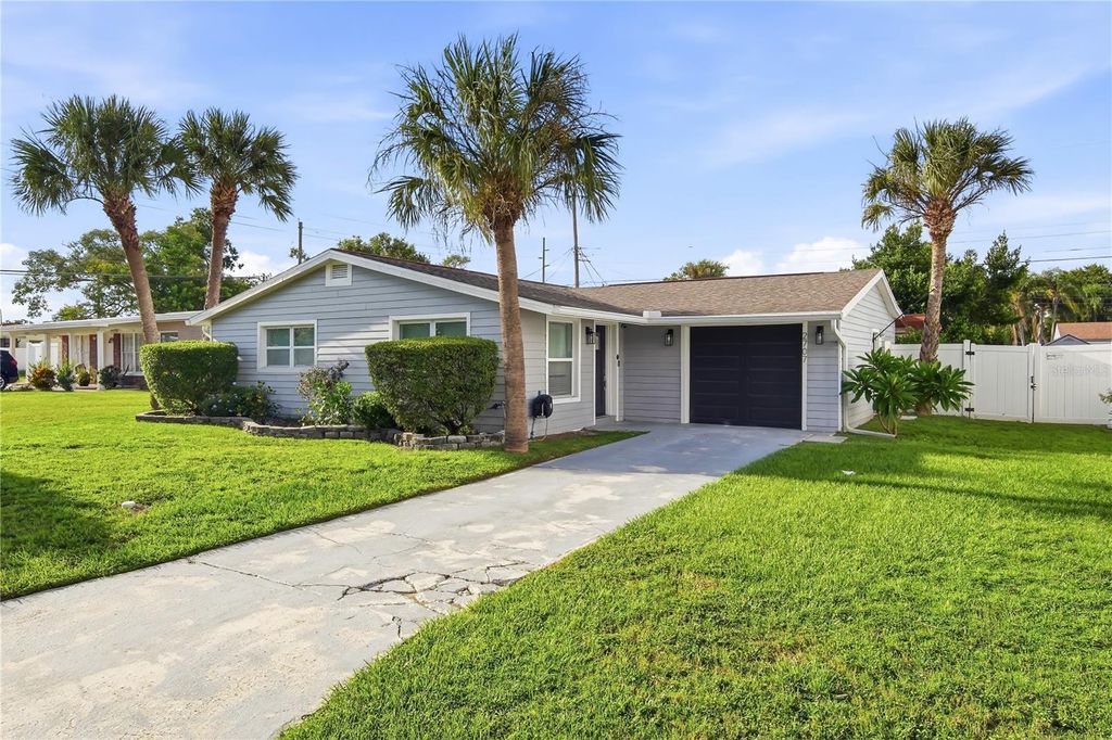 2707 W KENMORE AVENUE, Tampa, FL 33614