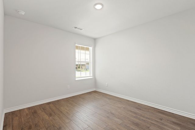 1600 Romans Road, Ennis, TX 75119