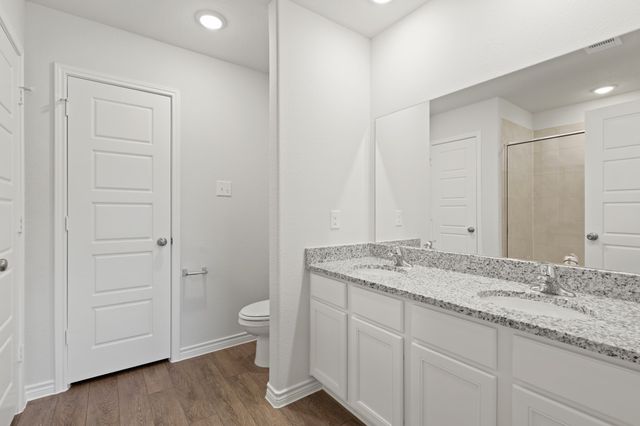 1600 Romans Road, Ennis, TX 75119
