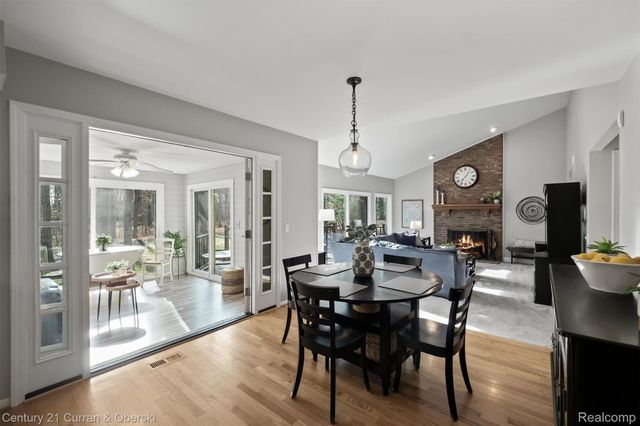 43507 Scenic Lane W, Novi, MI 48167