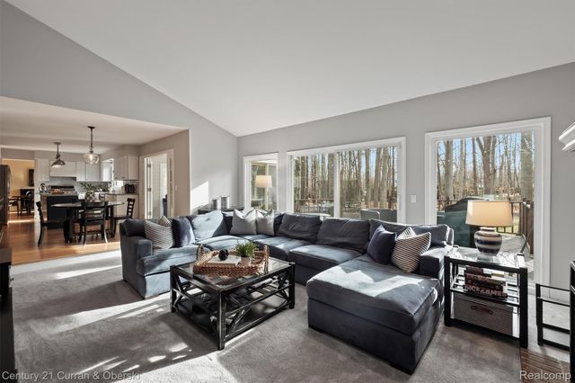 43507 Scenic Lane W, Novi, MI 48167