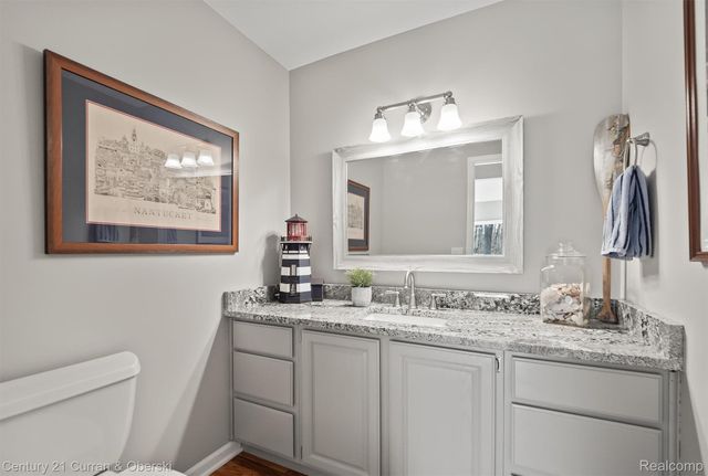 43507 Scenic Lane W, Novi, MI 48167