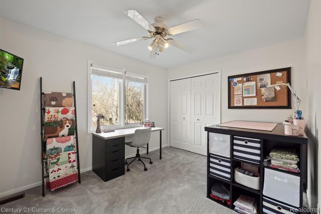 43507 Scenic Lane W, Novi, MI 48167