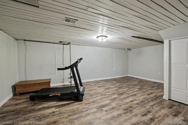 43507 Scenic Lane W, Novi, MI 48167