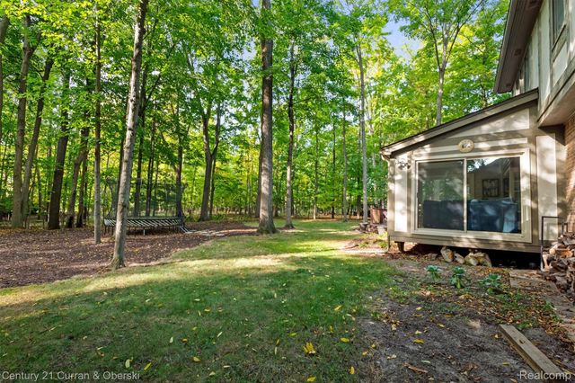 43507 Scenic Lane W, Novi, MI 48167