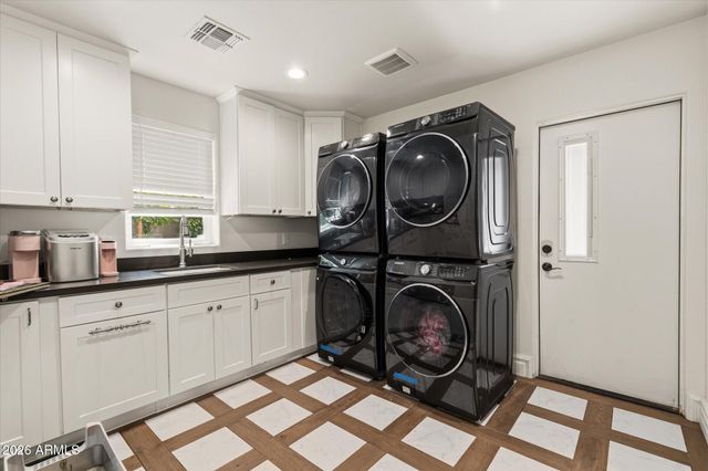 301 E 14TH Street, Tempe, AZ 85281