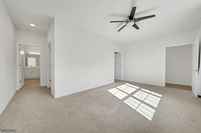 644 Lorhan Dr 644, Piscataway Twp., NJ 08854