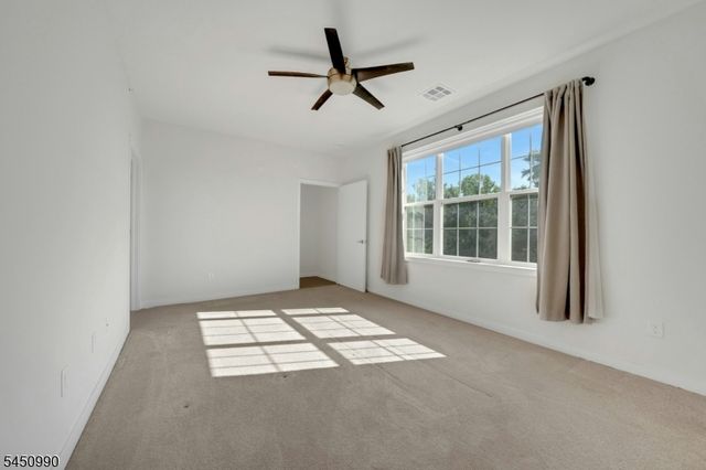 644 Lorhan Dr 644, Piscataway Twp., NJ 08854