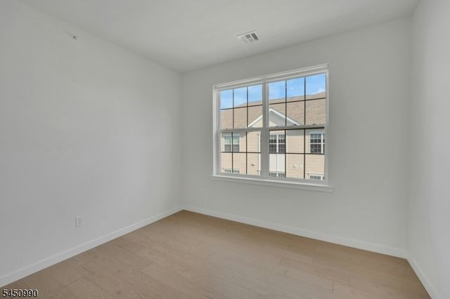 644 Lorhan Dr 644, Piscataway Twp., NJ 08854
