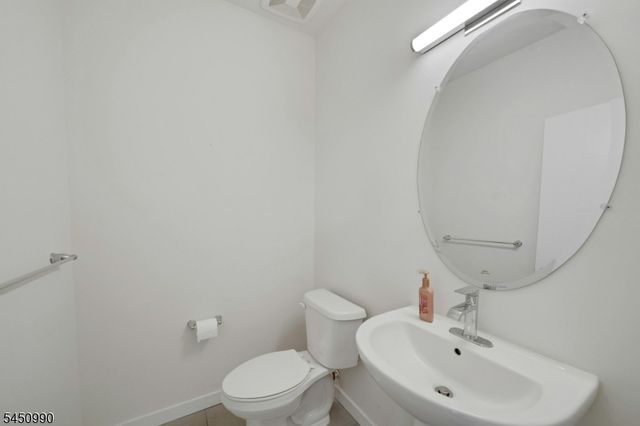 644 Lorhan Dr 644, Piscataway Twp., NJ 08854