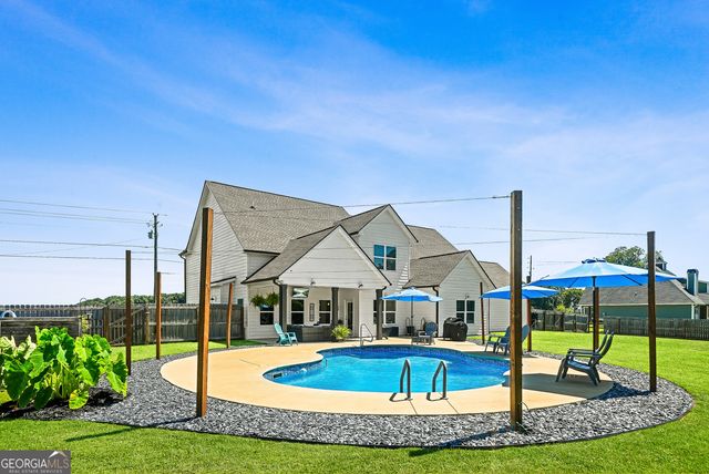 1538 E Lake Road, Mcdonough, GA 30252