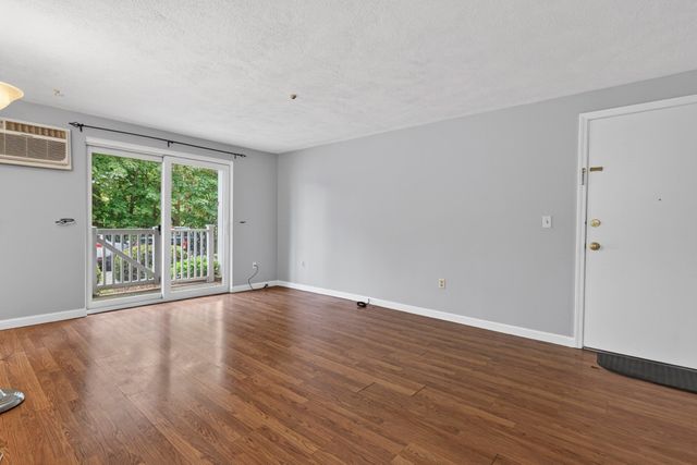 7 Karen Circle 2A, Billerica, MA 01821