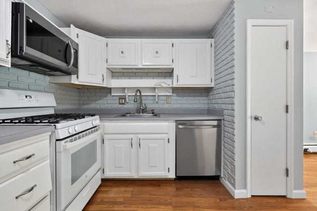 7 Karen Circle 2A, Billerica, MA 01821