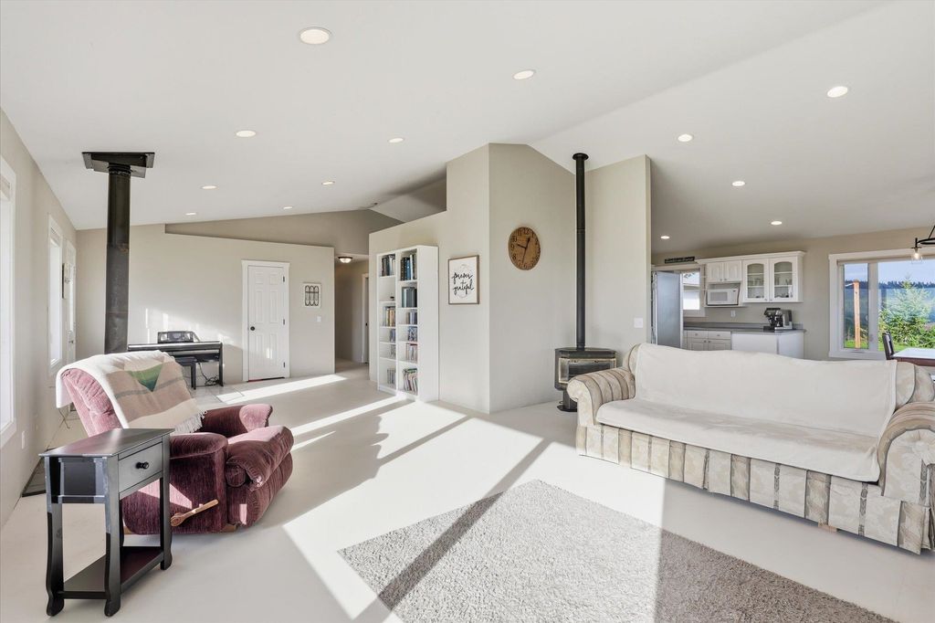 4746 Furze Rd, Clayton, WA 99110 photo 12