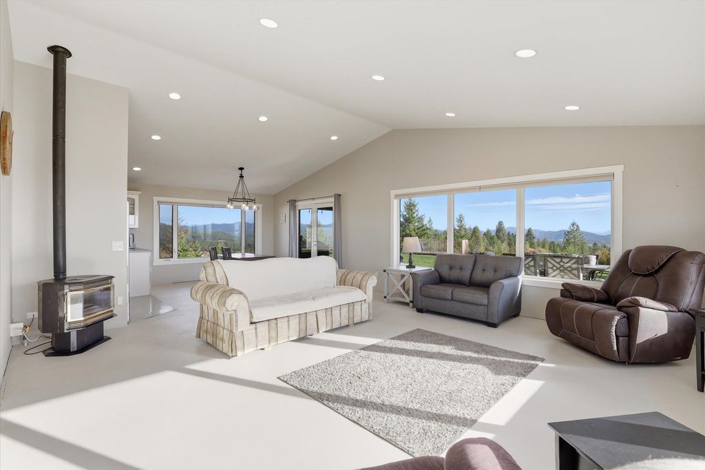 4746 Furze Rd, Clayton, WA 99110 photo 10