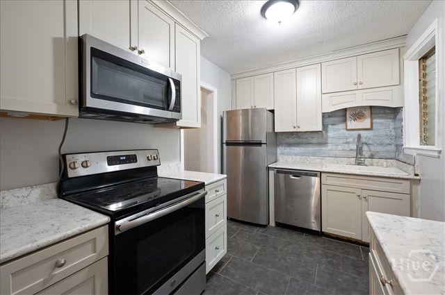 1702 E 41st Street, Savannah, GA 31404