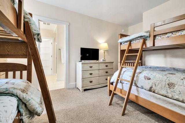 4 E Raleigh Street, Wrightsville Beach, NC 28480