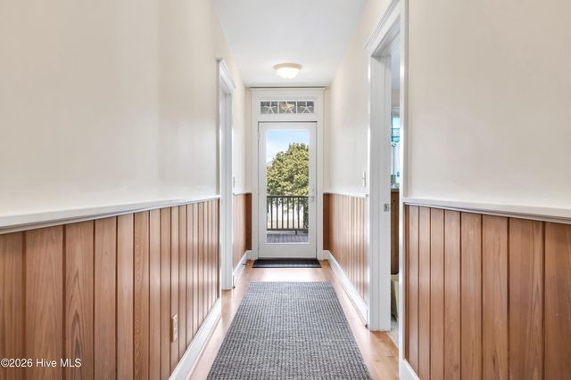 4 E Raleigh Street, Wrightsville Beach, NC 28480