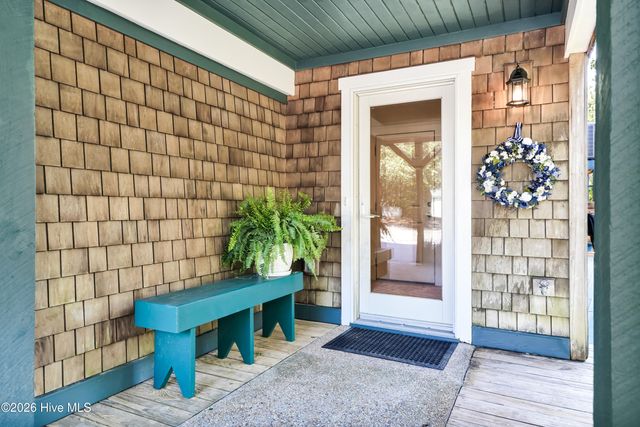 4 E Raleigh Street, Wrightsville Beach, NC 28480