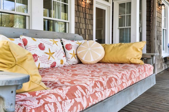 4 E Raleigh Street, Wrightsville Beach, NC 28480