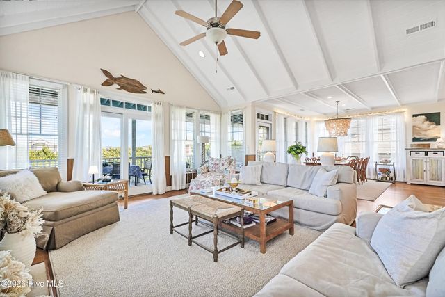 4 E Raleigh Street, Wrightsville Beach, NC 28480