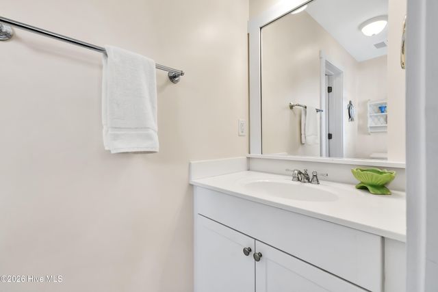 4 E Raleigh Street, Wrightsville Beach, NC 28480