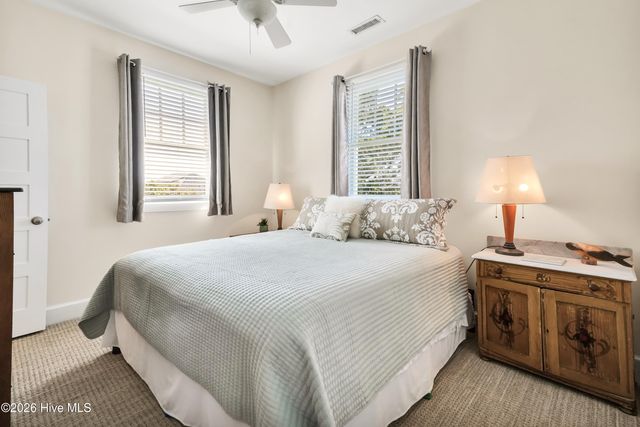 4 E Raleigh Street, Wrightsville Beach, NC 28480