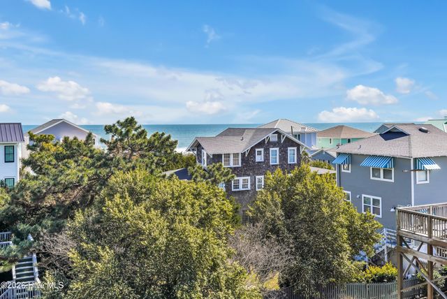 4 E Raleigh Street, Wrightsville Beach, NC 28480