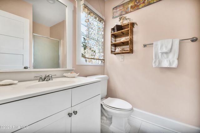 4 E Raleigh Street, Wrightsville Beach, NC 28480