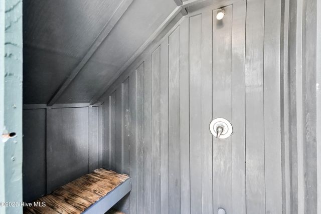 4 E Raleigh Street, Wrightsville Beach, NC 28480