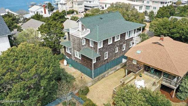 4 E Raleigh Street, Wrightsville Beach, NC 28480