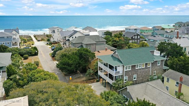 4 E Raleigh Street, Wrightsville Beach, NC 28480