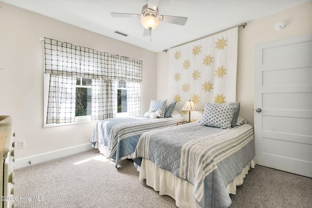 4 E Raleigh Street, Wrightsville Beach, NC 28480