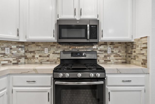 8556 Dewberry Way, Elk Grove, CA 95624