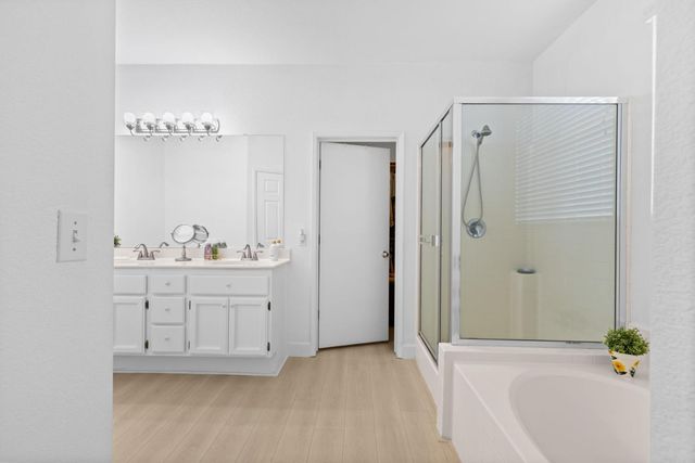 8556 Dewberry Way, Elk Grove, CA 95624