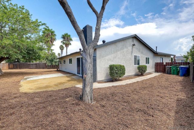 10007 Stanley Ct., Santee, CA 92071
