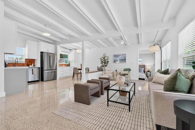 4029 3RD AVENUE S, St Petersburg, FL 33711