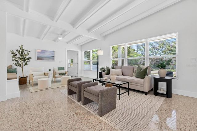 4029 3RD AVENUE S, St Petersburg, FL 33711