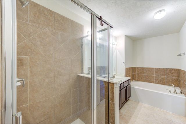 5103 Dartmoor Ridge Trail, Houston, TX 77066
