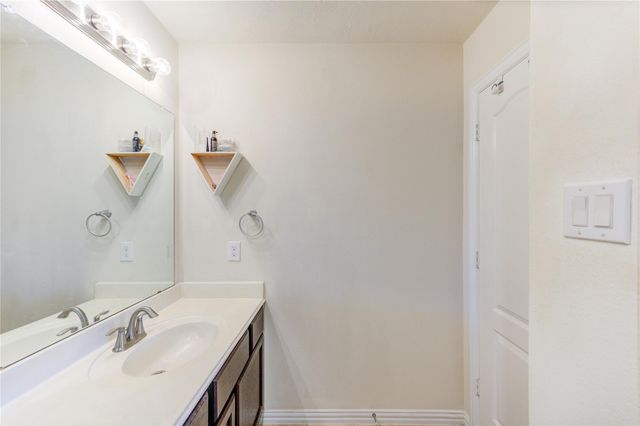 5103 Dartmoor Ridge Trail, Houston, TX 77066