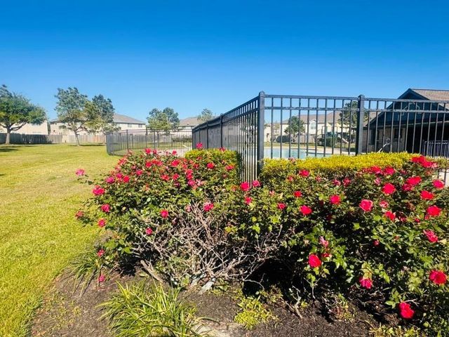 5103 Dartmoor Ridge Trail, Houston, TX 77066