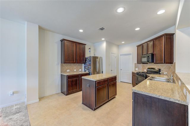 5103 Dartmoor Ridge Trail, Houston, TX 77066
