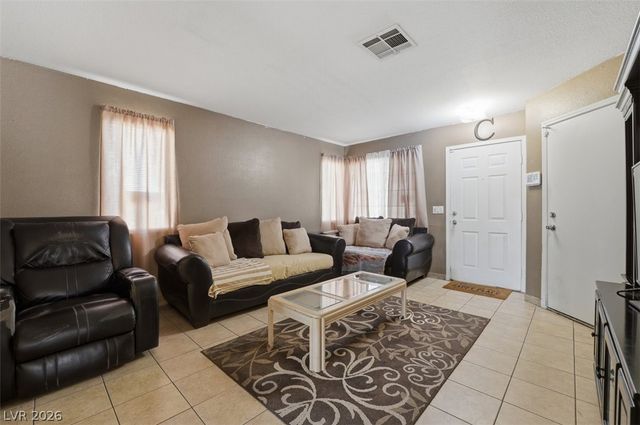 1873 Mother Of Pearl Street, Las Vegas, NV 89106